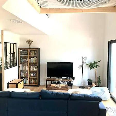 Maison Familiale Et Spacieuse Avec Piscine Mios