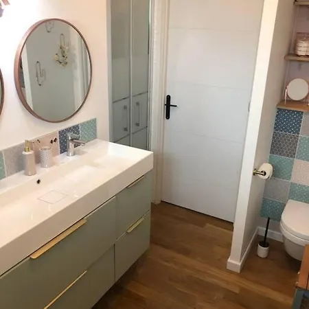 Maison Familiale Et Spacieuse Avec Piscine Ferienhaus Mios