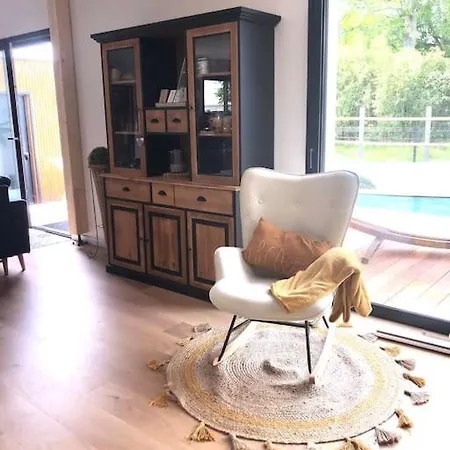 Ferienhaus Maison Familiale Et Spacieuse Avec Piscine